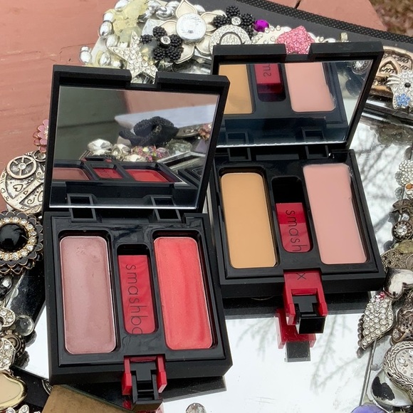 SET OF TWO SMASHBOX COMPACTS WITH BRUSHES, SMASHING PRIME 2, LIP BRILLIANCE DUO - Picture 1 of 7